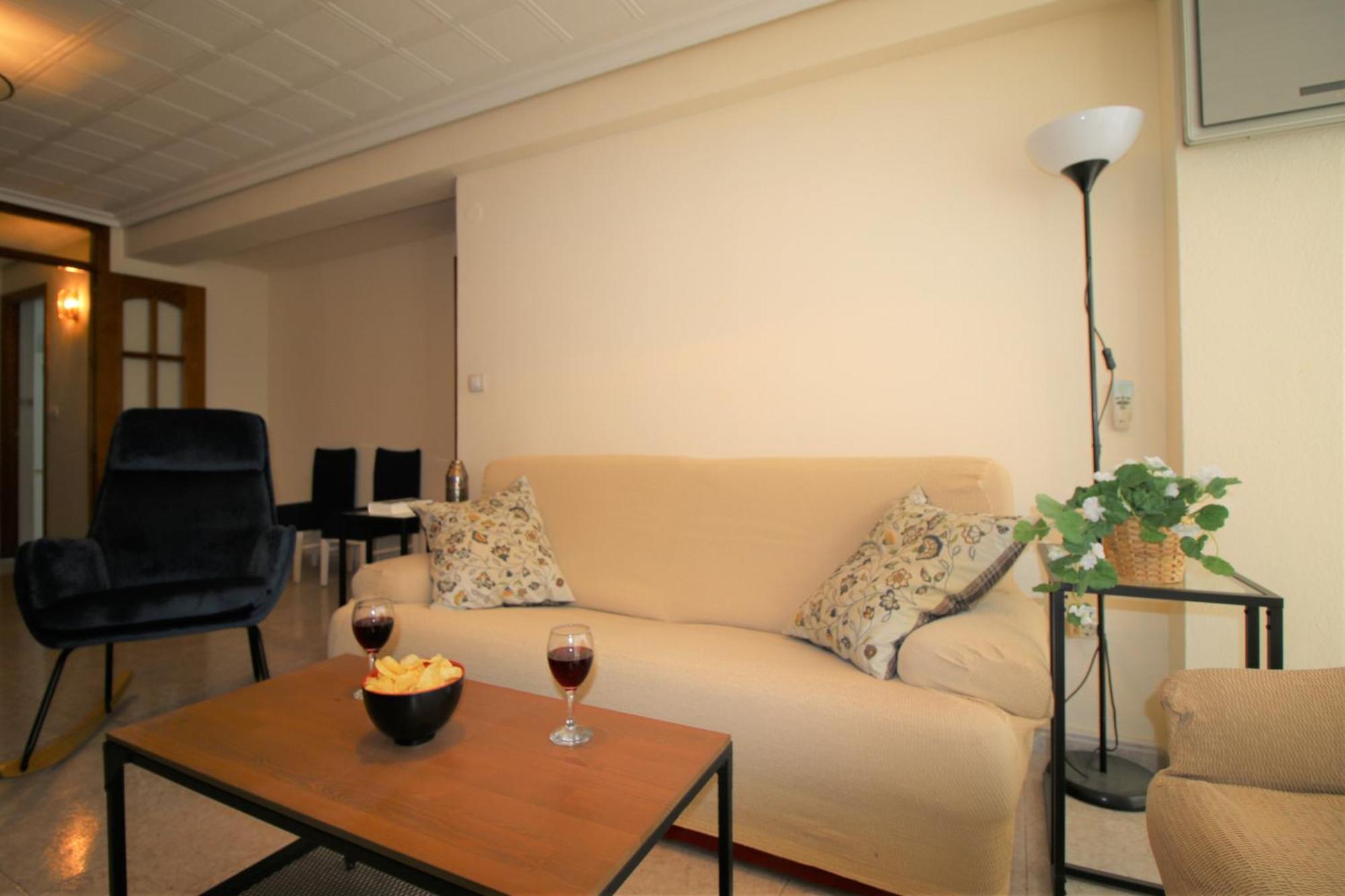 En La Macarena Con 3 Y Perfecto Hasta 5 Personas Appartement *